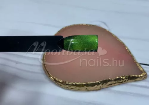Magic eye géllakk 4ml #775 Romulus