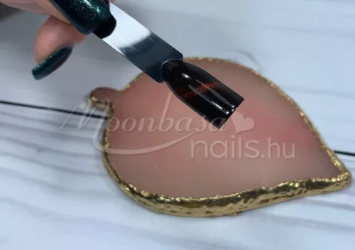 Magic eye géllakk 4ml #782 Oxalis