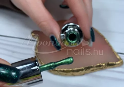 Magic eye géllakk 4ml #784 Arkadia