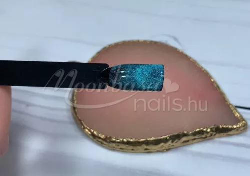 Magic eye géllakk 4ml #786 Yule