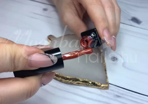 Tiger eye géllakk 5ml #814 Harsányvörös