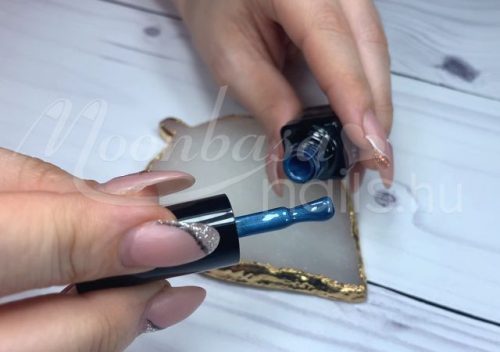 Tiger eye géllakk 5ml #827 Mély melegkék