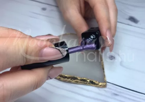 Tiger eye géllakk 5ml #828 Ametisztlila