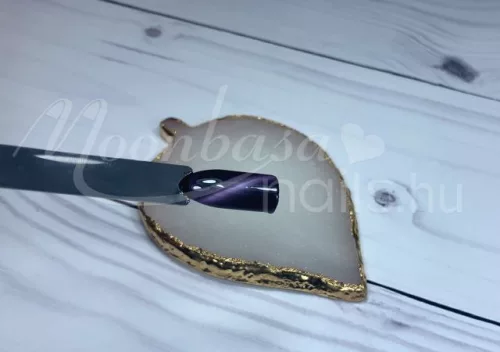 Tiger eye géllakk 5ml #828 Ametisztlila