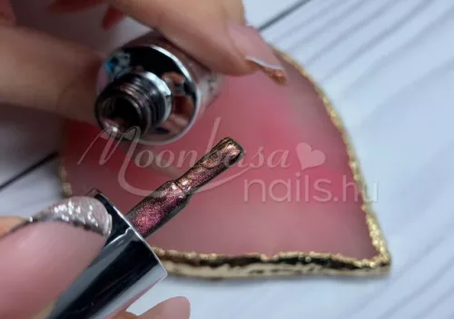 Magic eye géllakk 4ml #752 Arcturus