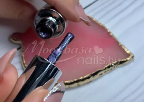 Magic eye géllakk 4ml #755 Bereniké