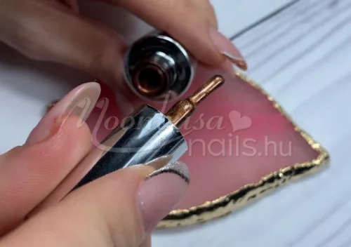 Magic eye géllakk 4ml #767 Sadir