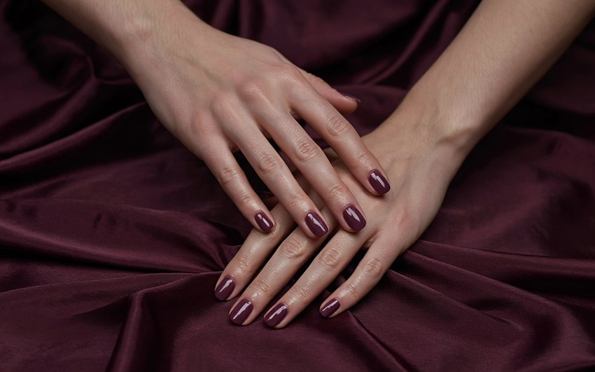 Géllakk télre – trendi árnyalatok és téli színválasztási tippek