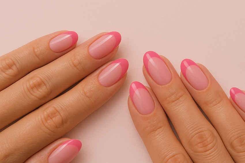 Nyári rózsaszín körmök – pasztell pink trend 2025